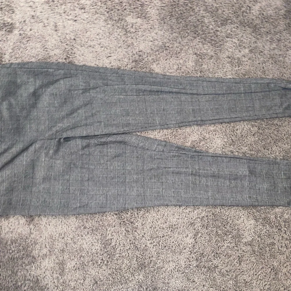 Women’s Gray Plaid Dress Pants | Size XL | New with Tags | Business Casual - Picture 3 of 4